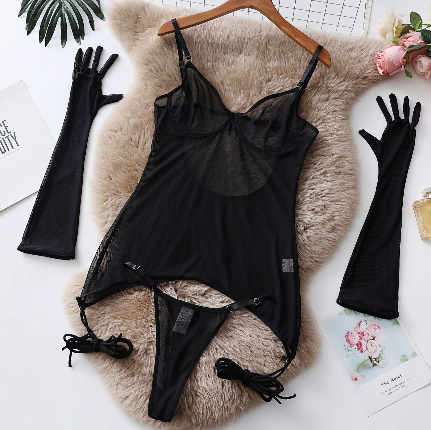 Seductive Lace Lingerie Set with Gloves and Nightwear - Push-Up Underwire Transparent Outfit